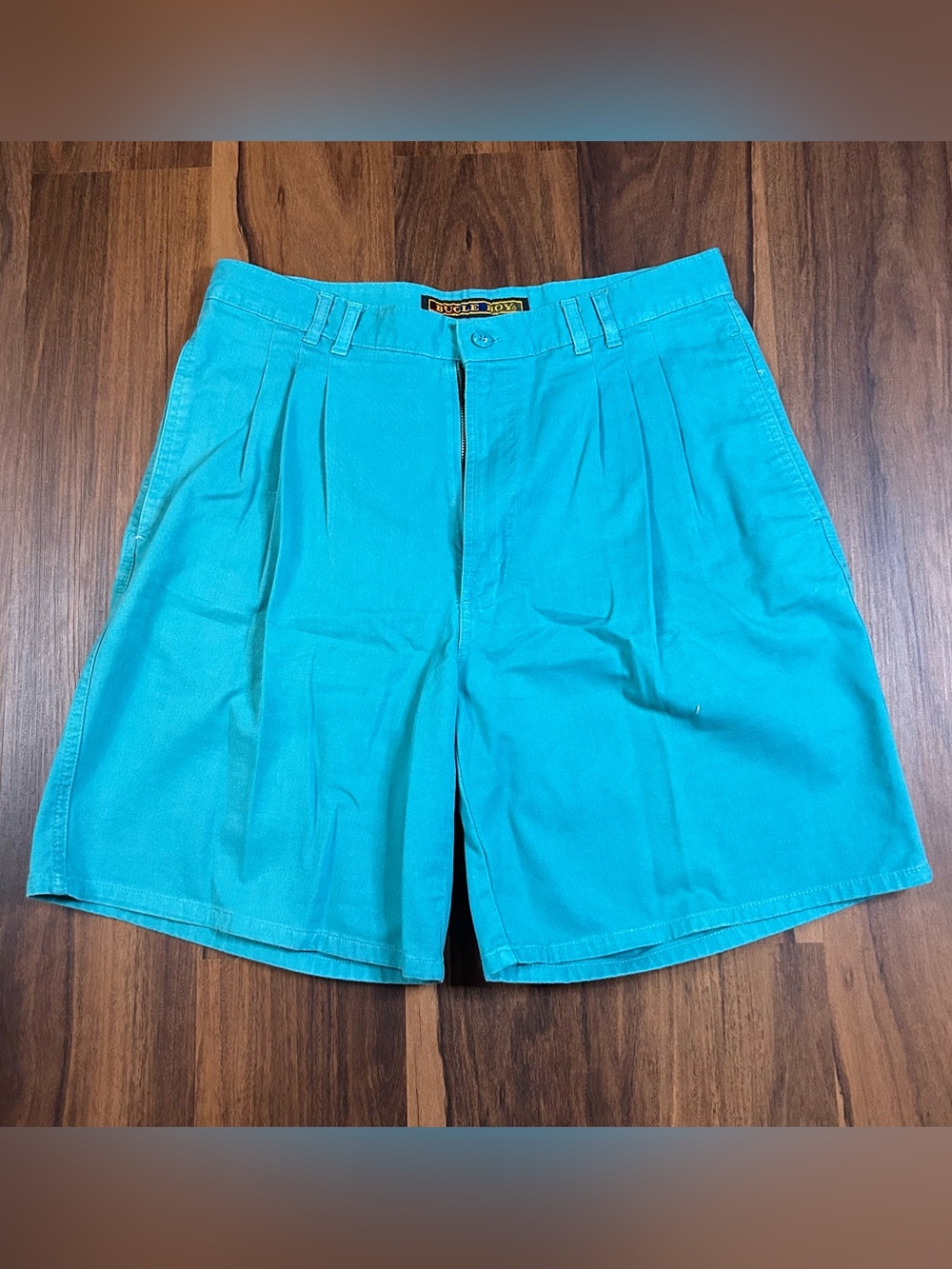 Vintage Y2K/90s Bugle Boy Teal Flat Front double pleated cotton Men's Shorts